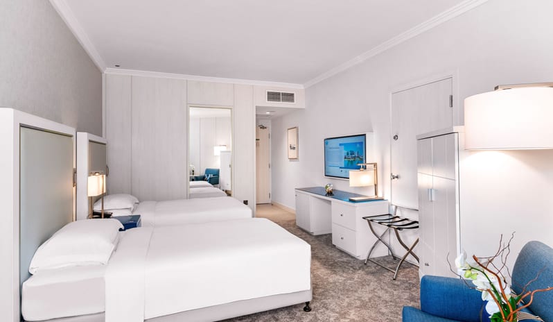 Sea View Room with Balcony - Twin Bed (2)